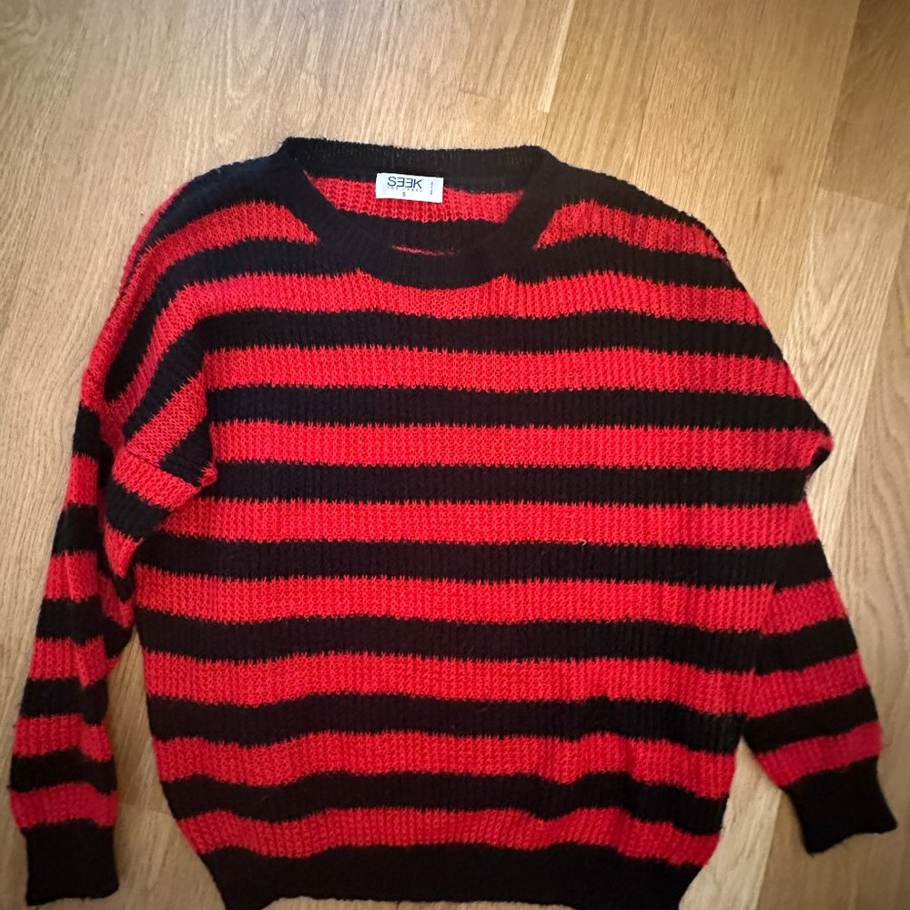 LF red and black stripped sweater